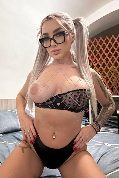 Foto 23 di Camelia Dolce escort Terni