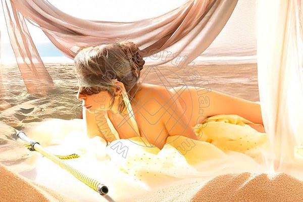 Foto 2 di Coco Madame Tantrica escort Viareggio