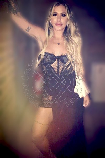 Foto 40 di Yonelia escort Trento