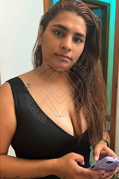 Foto 4 di Omaira escort Ferrara