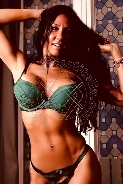 Foto 16 di Darcey escort Milano