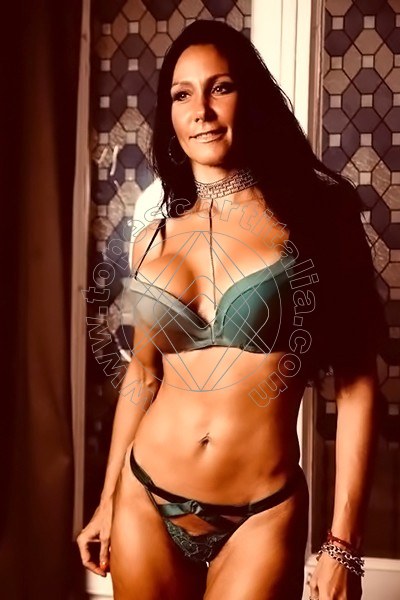 Foto 17 di Darcey escort Milano