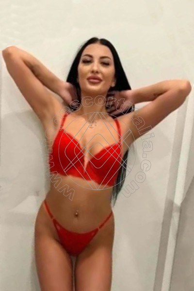 Foto 11 di Kim Luxury escort Foggia