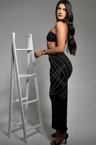 Foto 19 di Thays cavallari escort Riccione