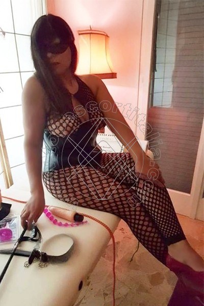 Foto 20 di Veronik escort Caserta