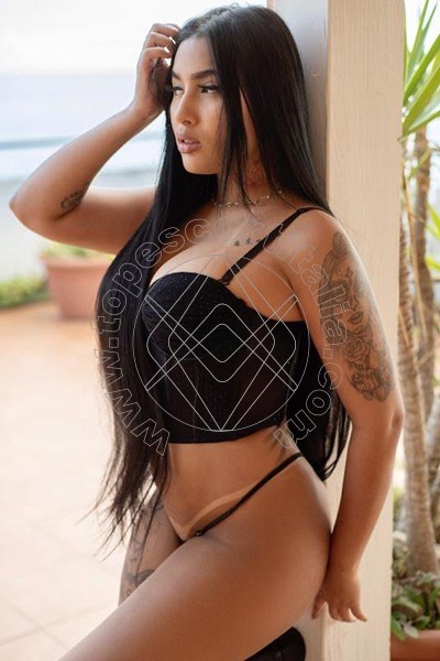 Foto 5 di Larissa escort Ferrara