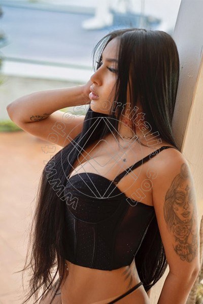 Foto 4 di Larissa escort Ferrara