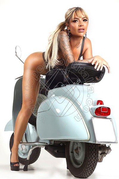 Foto 14 di Alice escort Roma