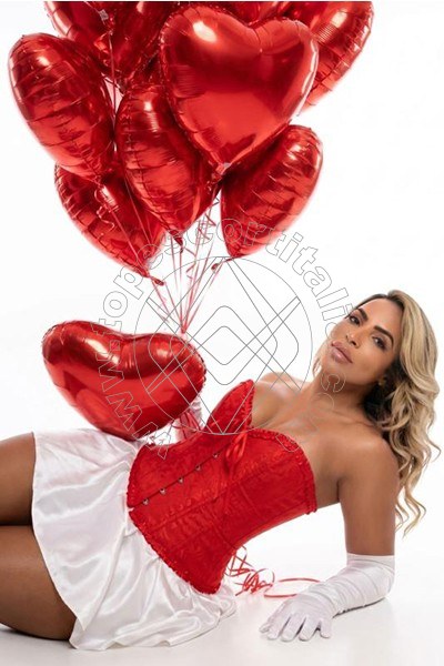 Foto 5 di Melissa Daniels escort Agrigento