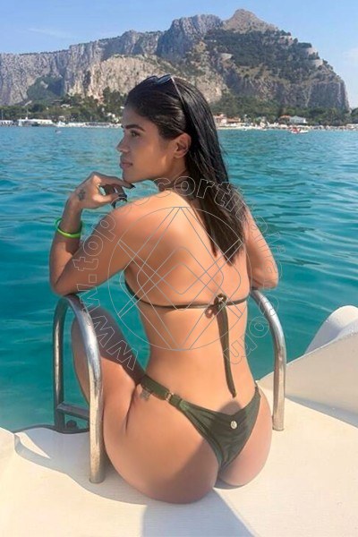 Foto 3 di Helen hott escort Napoli