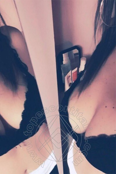 Foto selfie 1 di Debora Italiana escort Alessandria