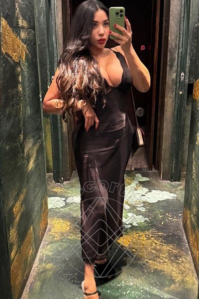 Foto selfie 2 di Mia Valenti escort Isernia