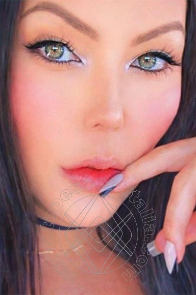 Foto selfie 4 di Vicktoria escort Oristano